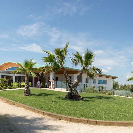 Апартаменти Tigli Lido Altanea Каорле Екстер'єр фото